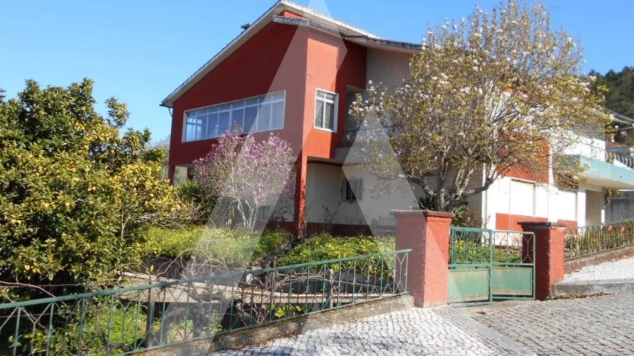 Moradia T4 para Venda em Alvaiázere