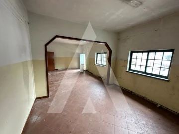 Armazém para Venda em Pussos São Pedro