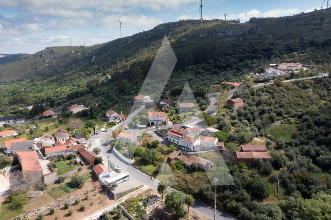 Terreno para Venda em Alqueidão da Serra Foto 3