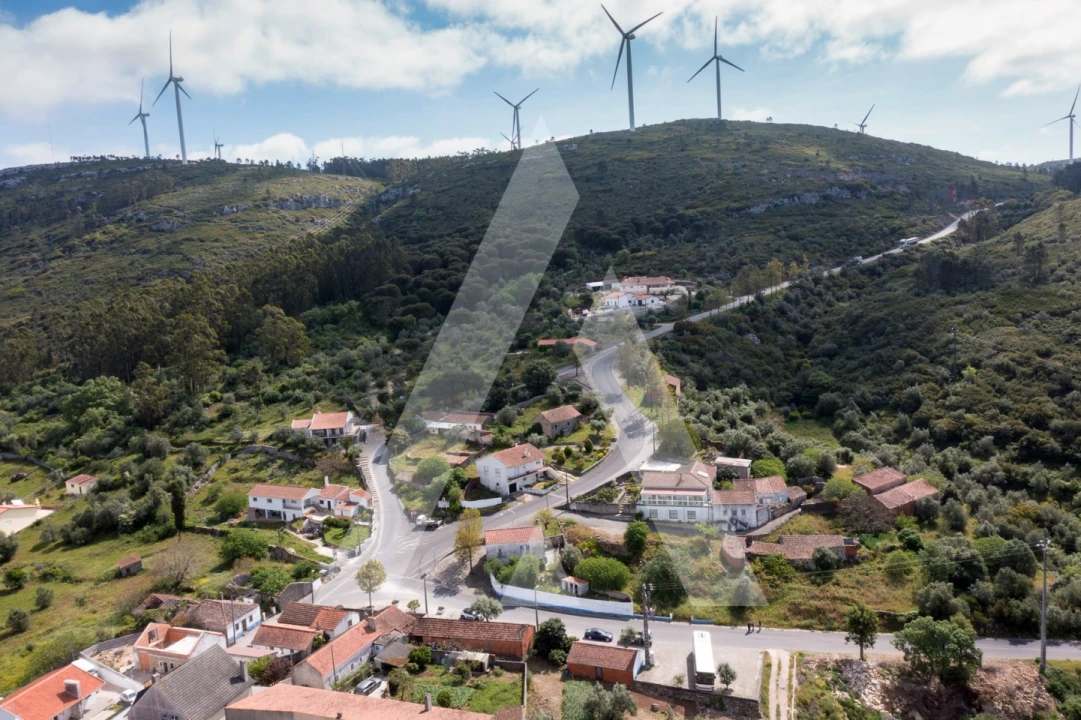 Terreno para Venda em Alqueidão da Serra Foto 1