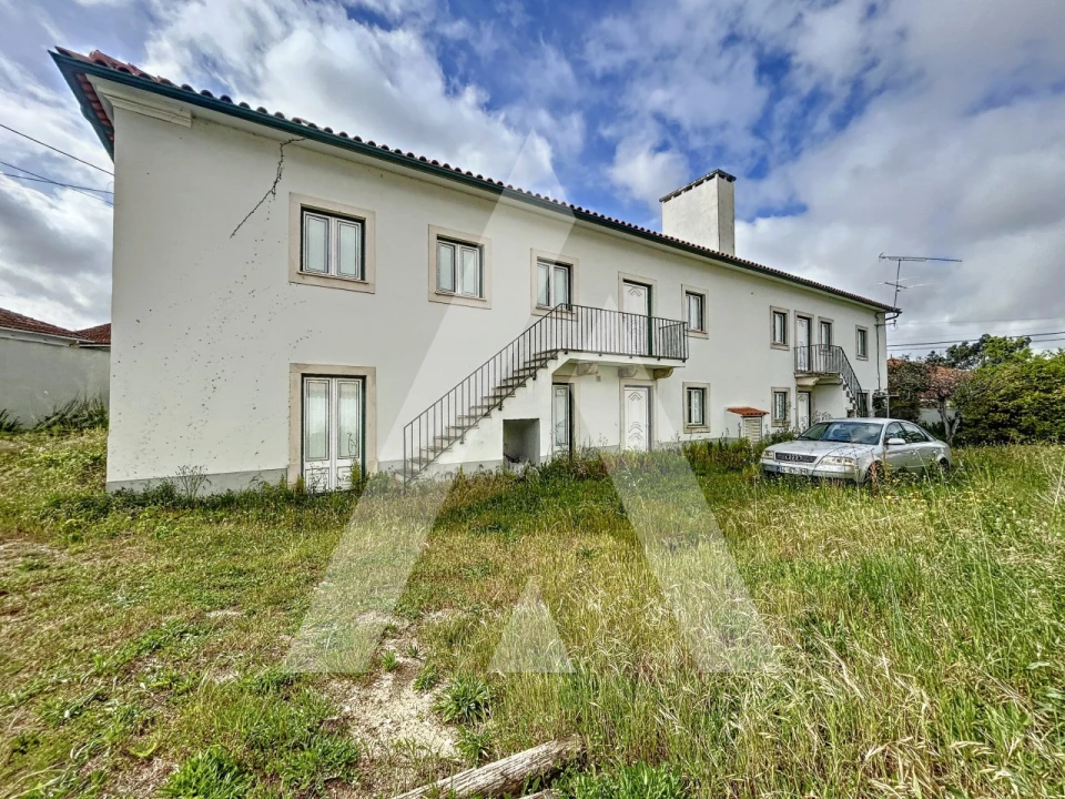 Moradia T18 para Venda em Parceiros e Azoia Foto 3