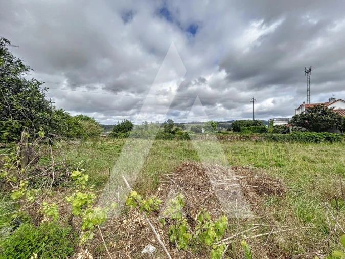 Terreno para Venda em Parceiros e Azoia Foto 4