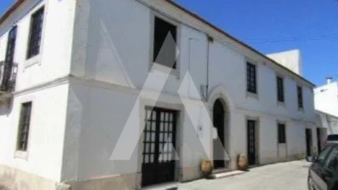 Moradia T5 para Venda em Abrunheira, Verride e Vila Nova da Barca