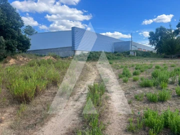 Armazém para Venda em Pedrogão Grande