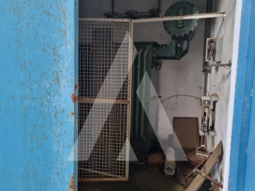 Armazém para Venda em Maceira