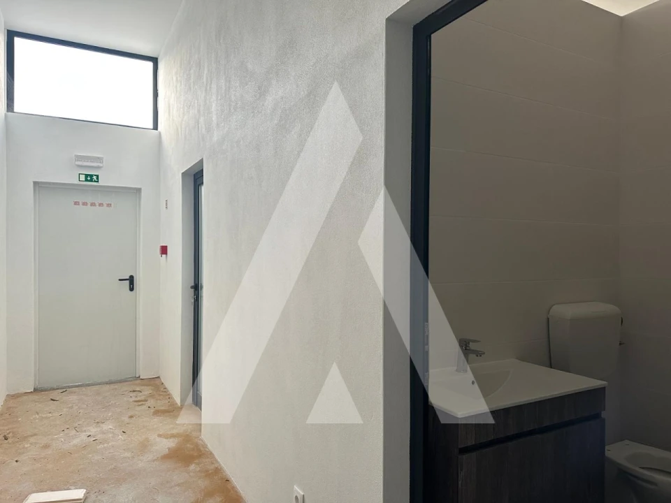 Armazém para Venda em Maceira Foto 39