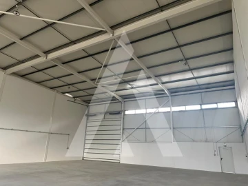 Armazém para Venda em Maceira