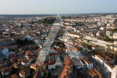 Moradia T5 para Venda em Leiria, Pousos, Barreira e Cortes