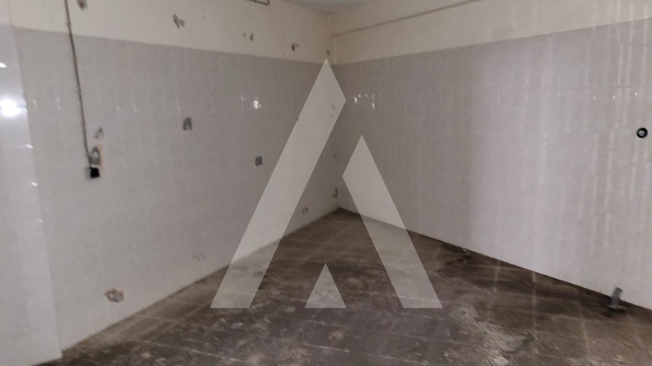 Loja para Arrendamento em Marinha Grande Foto 12