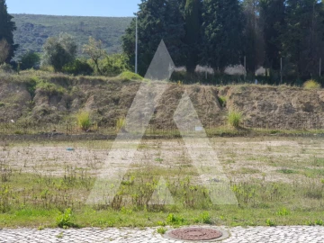 Terreno para Venda em Porto de Mós - São João Baptista e São Pedro
