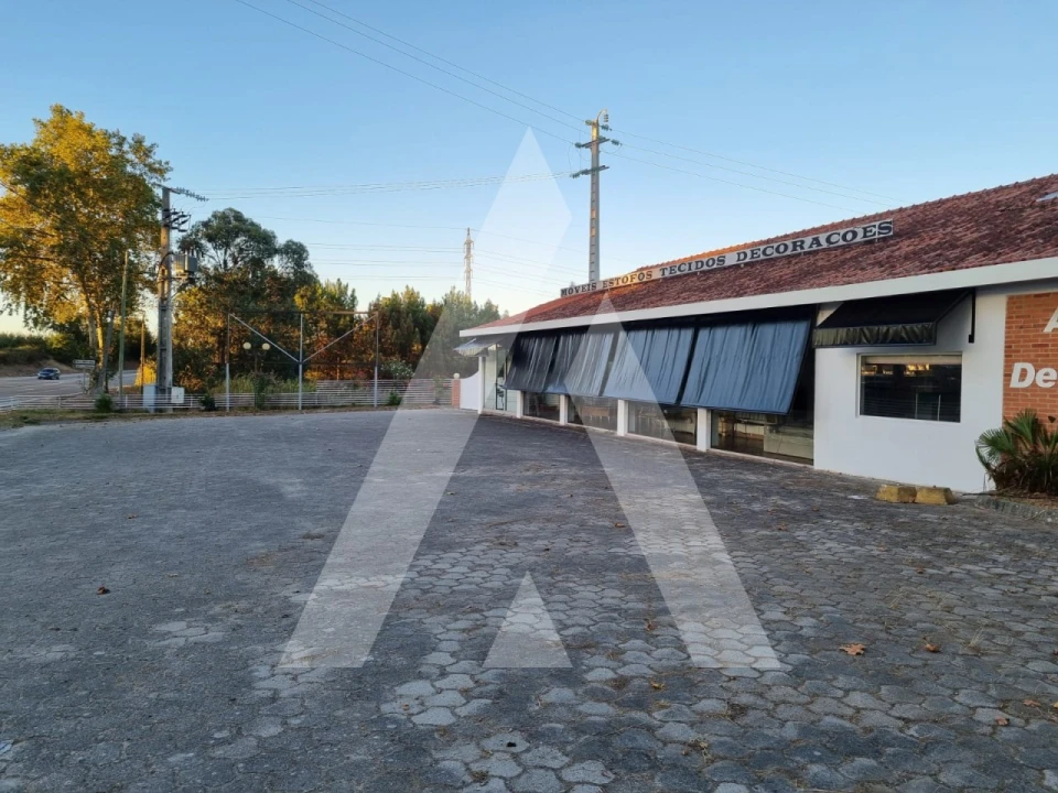 Armazém para Venda em Batalha Foto 5