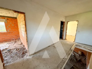 Moradia T3 para Venda em Almoster