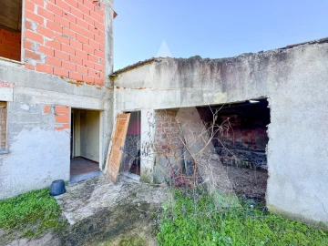 Moradia T3 para Venda em Almoster