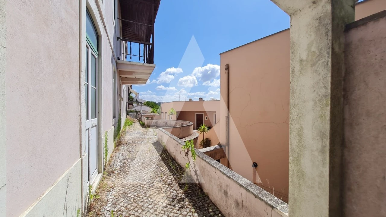 Moradia T12 para Venda em Leiria, Pousos, Barreira e Cortes Foto 16