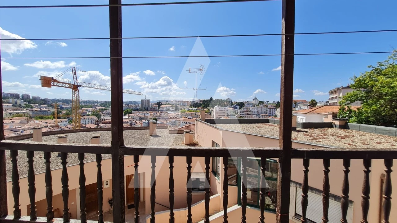 Moradia T12 para Venda em Leiria, Pousos, Barreira e Cortes Foto 41