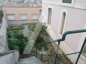 Moradia T12 para Venda em Leiria, Pousos, Barreira e Cortes