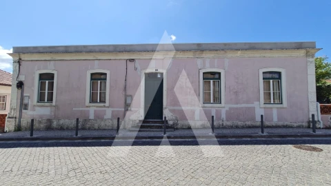 Moradia T12 para Venda em Leiria, Pousos, Barreira e Cortes