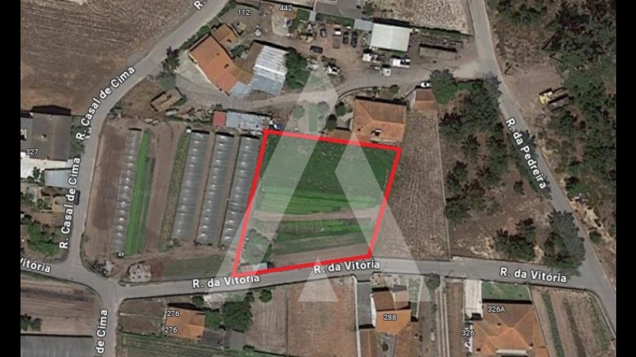 Terreno para Venda em Monte Redondo e Carreira