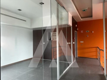 Escritório para Arrendamento em Torres Novas (Santa Maria, Salvador e Santiago)
