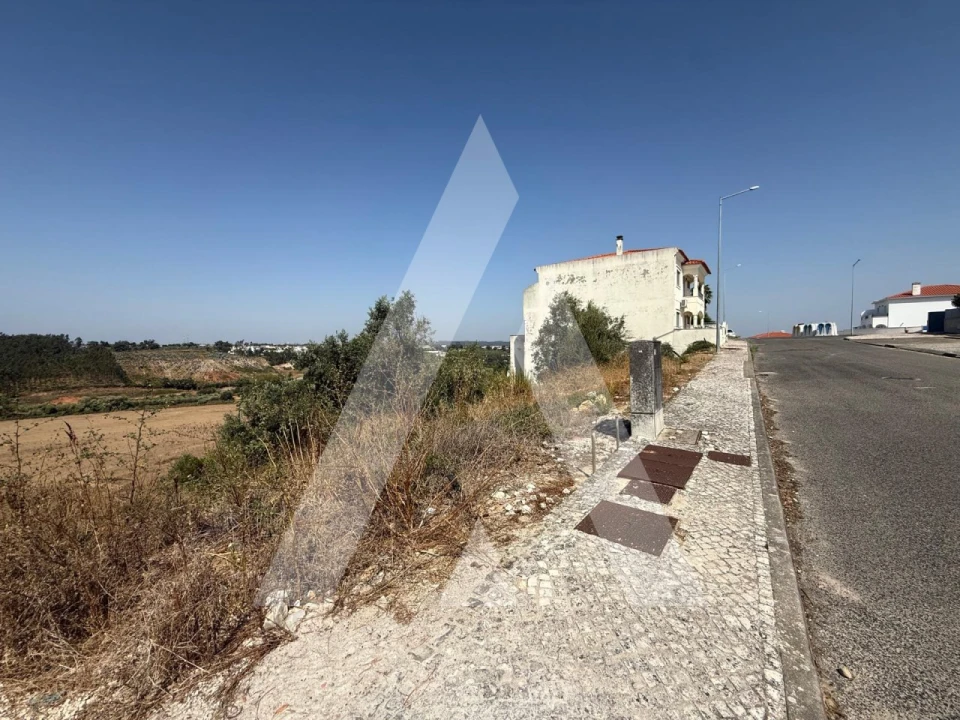 Terreno para Venda em Batalha Foto 1