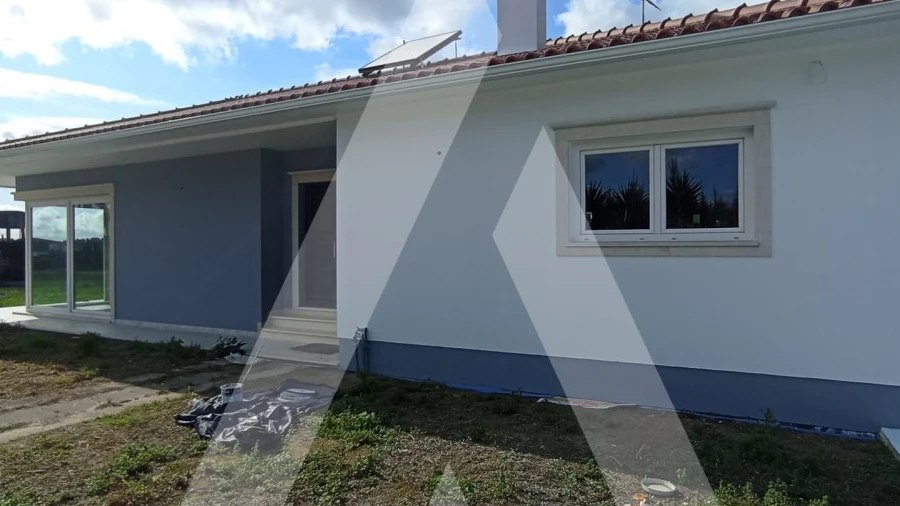Moradia T3 para Venda em Bidoeira de Cima