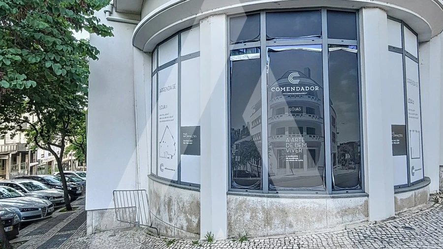 Loja para Arrendamento em Leiria, Pousos, Barreira e Cortes