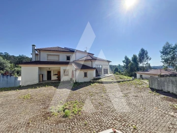 Moradia T4 para Venda em Pombal