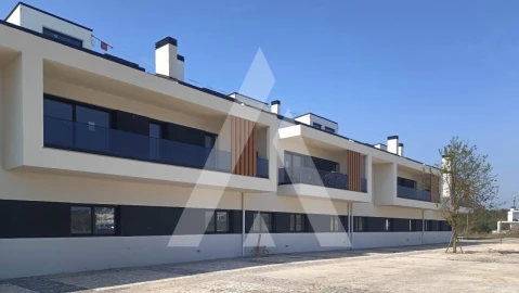 Apartamento T1 para Venda em Pataias e Martingança