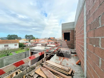Moradia T4 para Venda em Pataias e Martingança