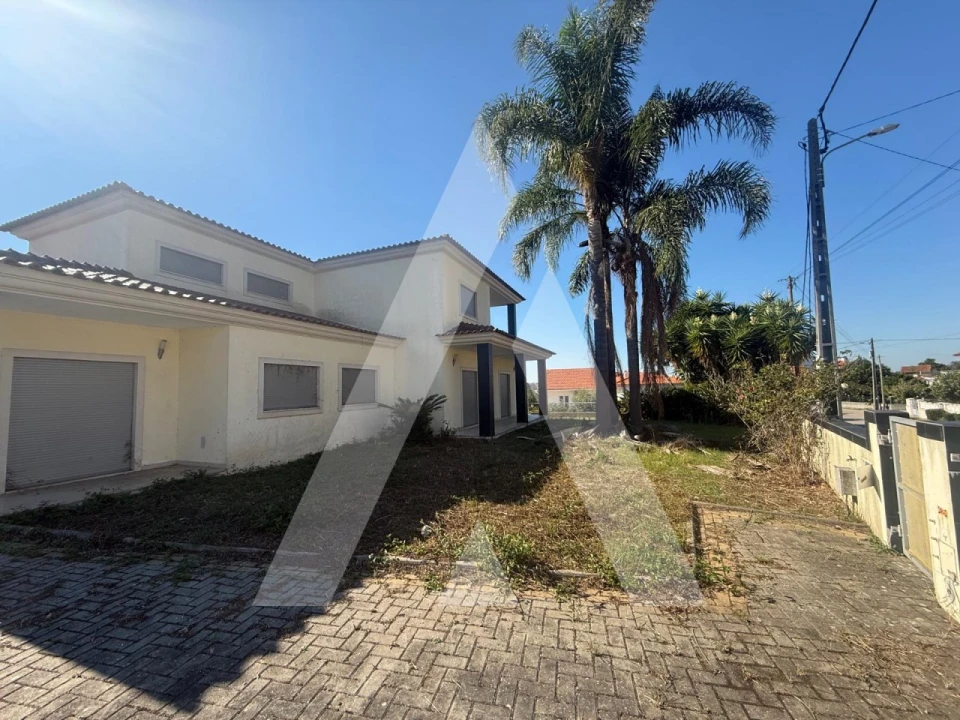 Moradia T6 para Venda em Pombal Foto 1
