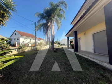 Moradia T6 para Venda em Pombal