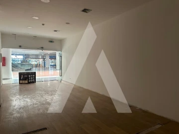 Loja para Arrendamento em Marinha Grande