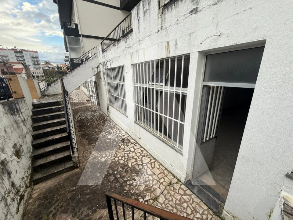 Loja para Venda em Marrazes e Barosa Foto 28