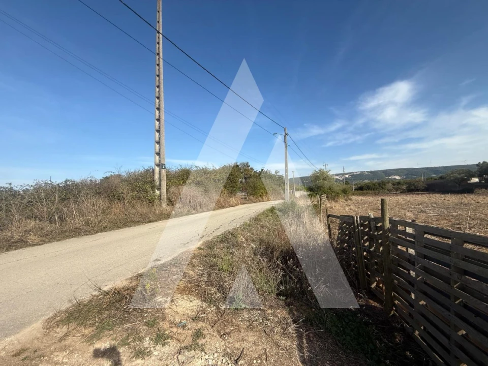 Terreno Comércio / Armazém para Venda em Turquel Foto 17