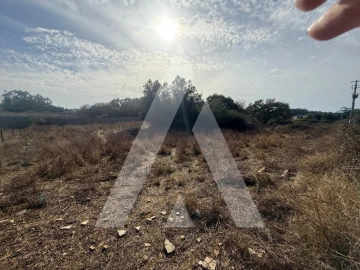 Terreno Comércio / Armazém para Venda em Turquel
