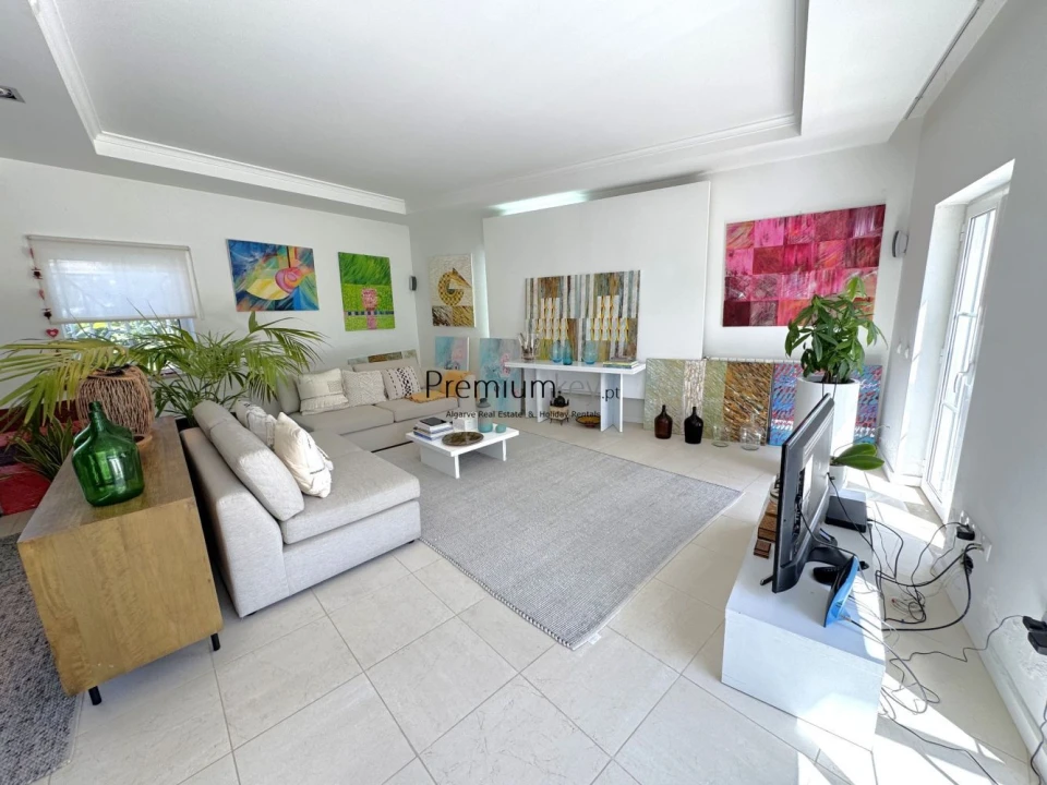 Moradia T4 para Venda em Albufeira e Olhos de Água Foto 11