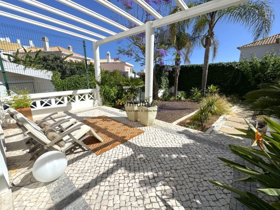 Moradia T4 para Venda em Albufeira e Olhos de Água Foto 50
