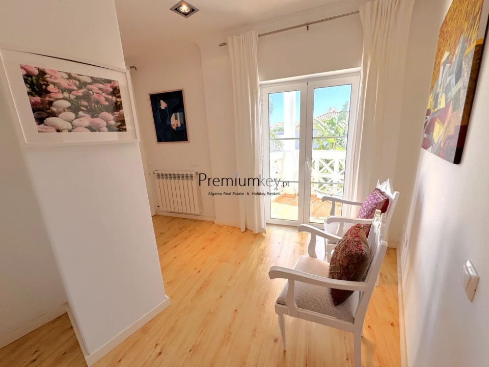 Moradia T4 para Venda em Albufeira e Olhos de Água Foto 33