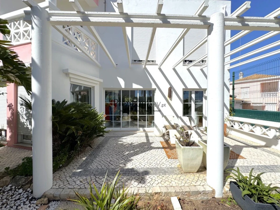 Moradia T4 para Venda em Albufeira e Olhos de Água Foto 56