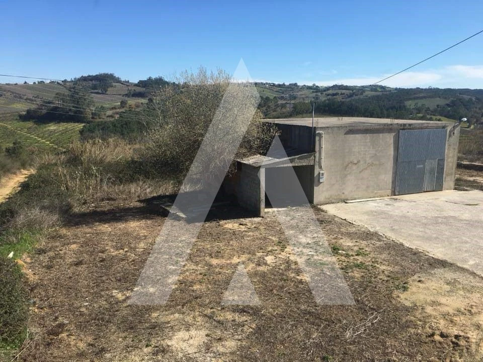 Prédio para Venda em A dos Negros Foto 41
