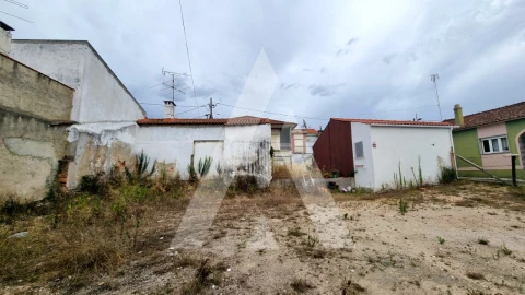 Terreno para Venda em Marrazes e Barosa