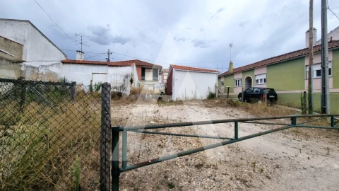 Terreno para Venda em Marrazes e Barosa