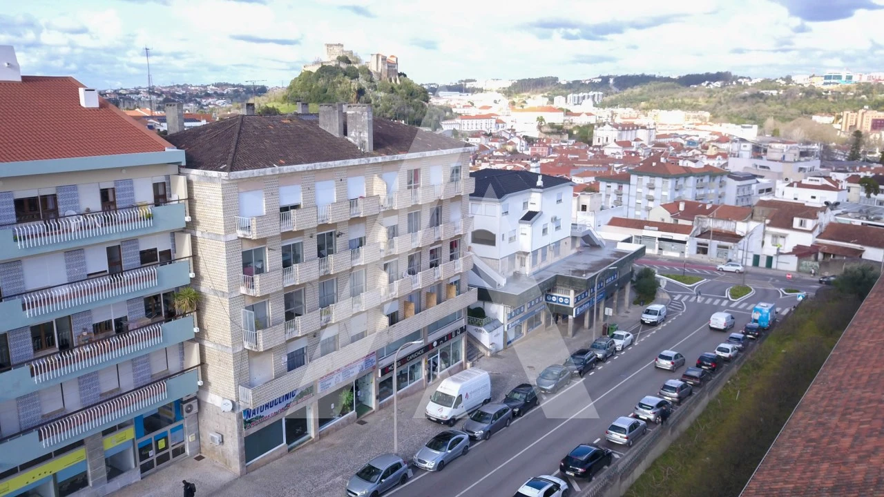 Apartamento T4 para Venda em Leiria, Pousos, Barreira e Cortes Foto 1