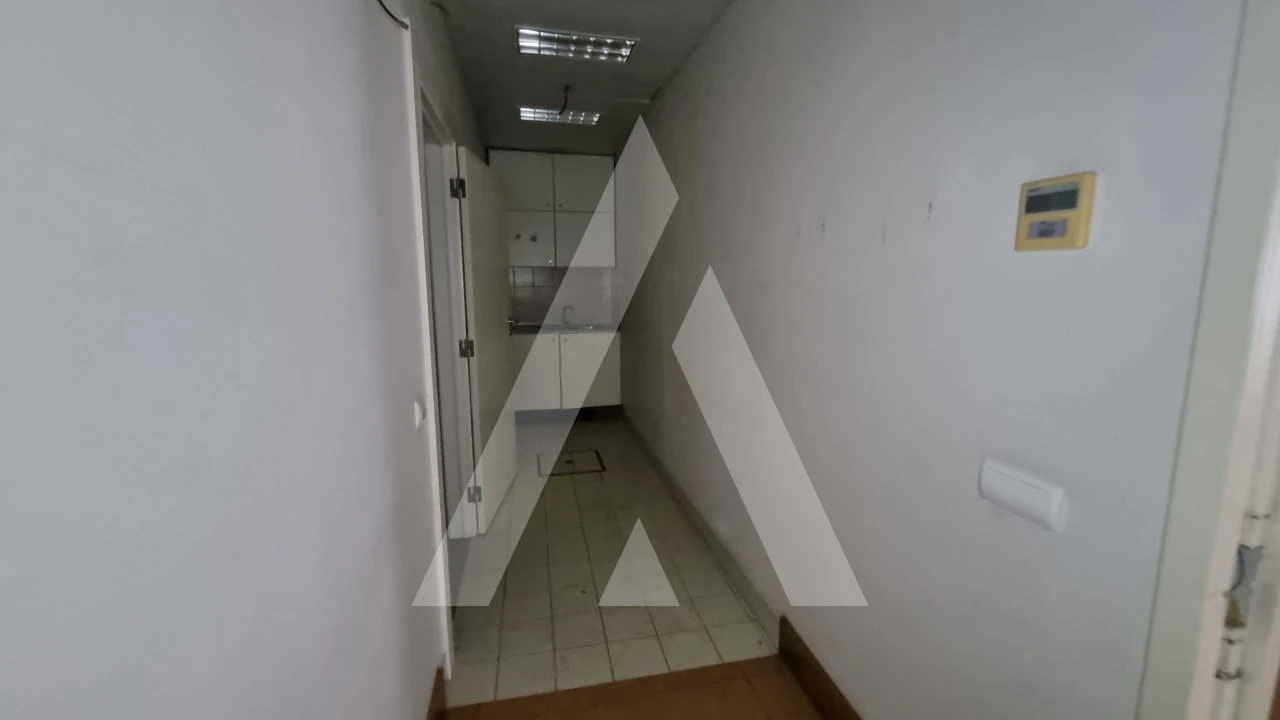 Loja para Venda em Maceira Foto 30