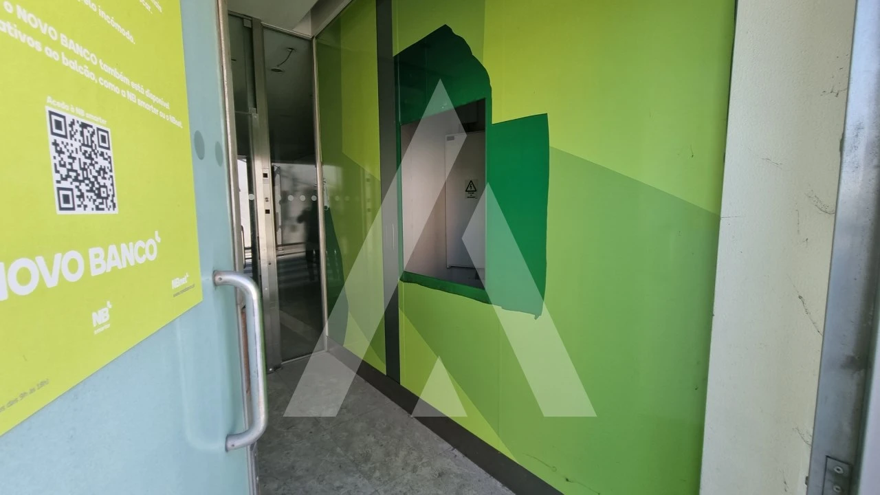 Loja para Venda em Maceira Foto 55