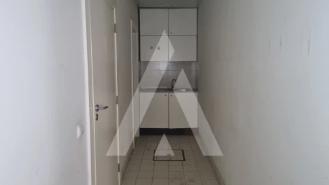 Loja para Venda em Maceira