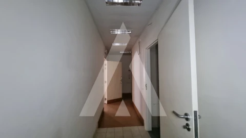 Loja para Venda em Maceira