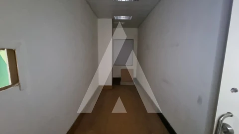 Loja para Venda em Maceira
