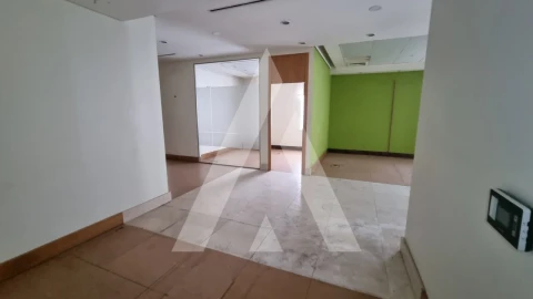 Loja para Venda em Maceira