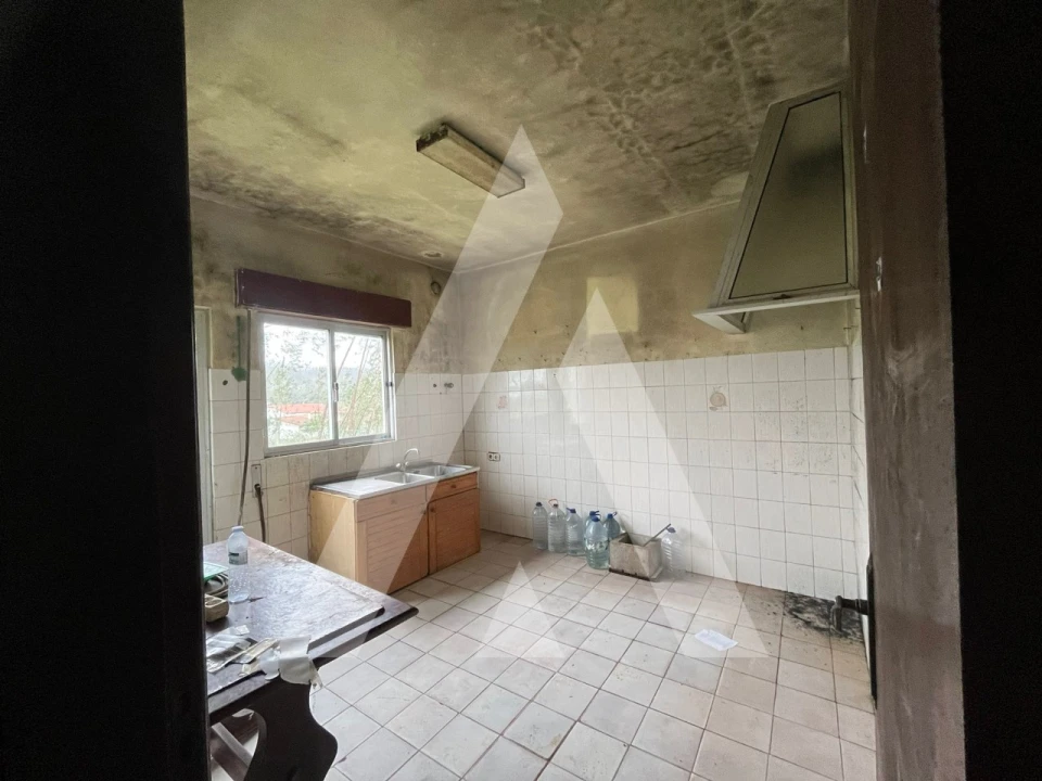 Moradia T3 para Venda em Rio de Couros e Casal dos Bernardos Foto 3